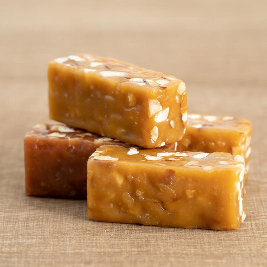 鹿児島発!【あめんどろ芋密タフィ】ザクッとはじける3つの蜜の味